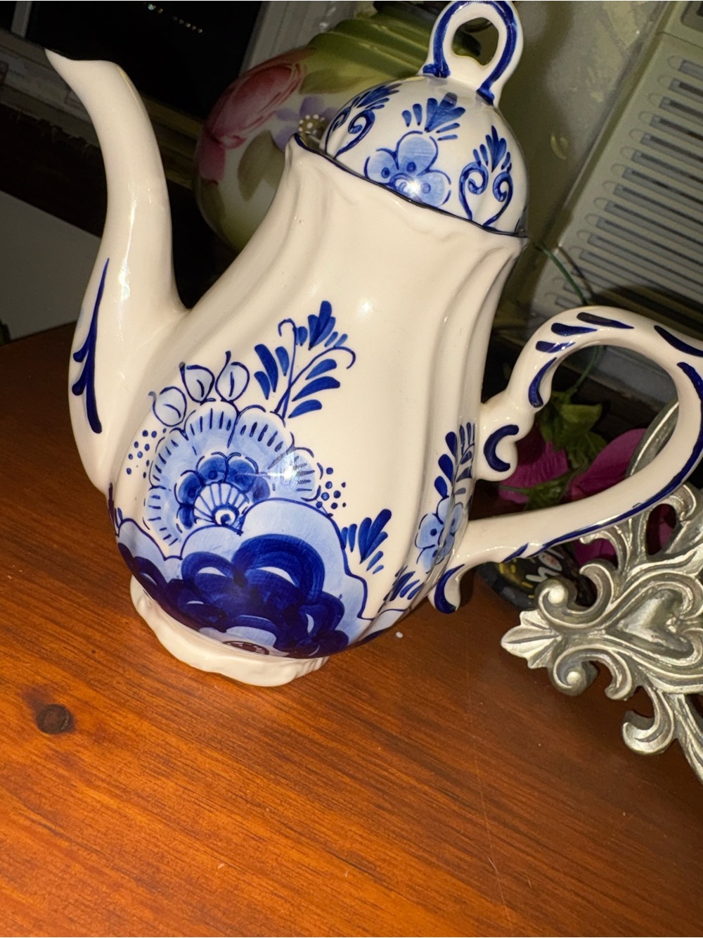 Vintage Delft Blue tea pot